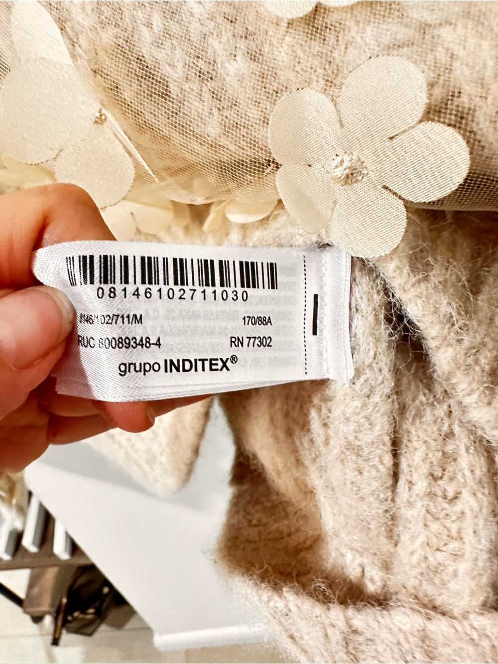 Zara Cream Floral Appliqué Crewneck Sweater - Picture 5 of 6